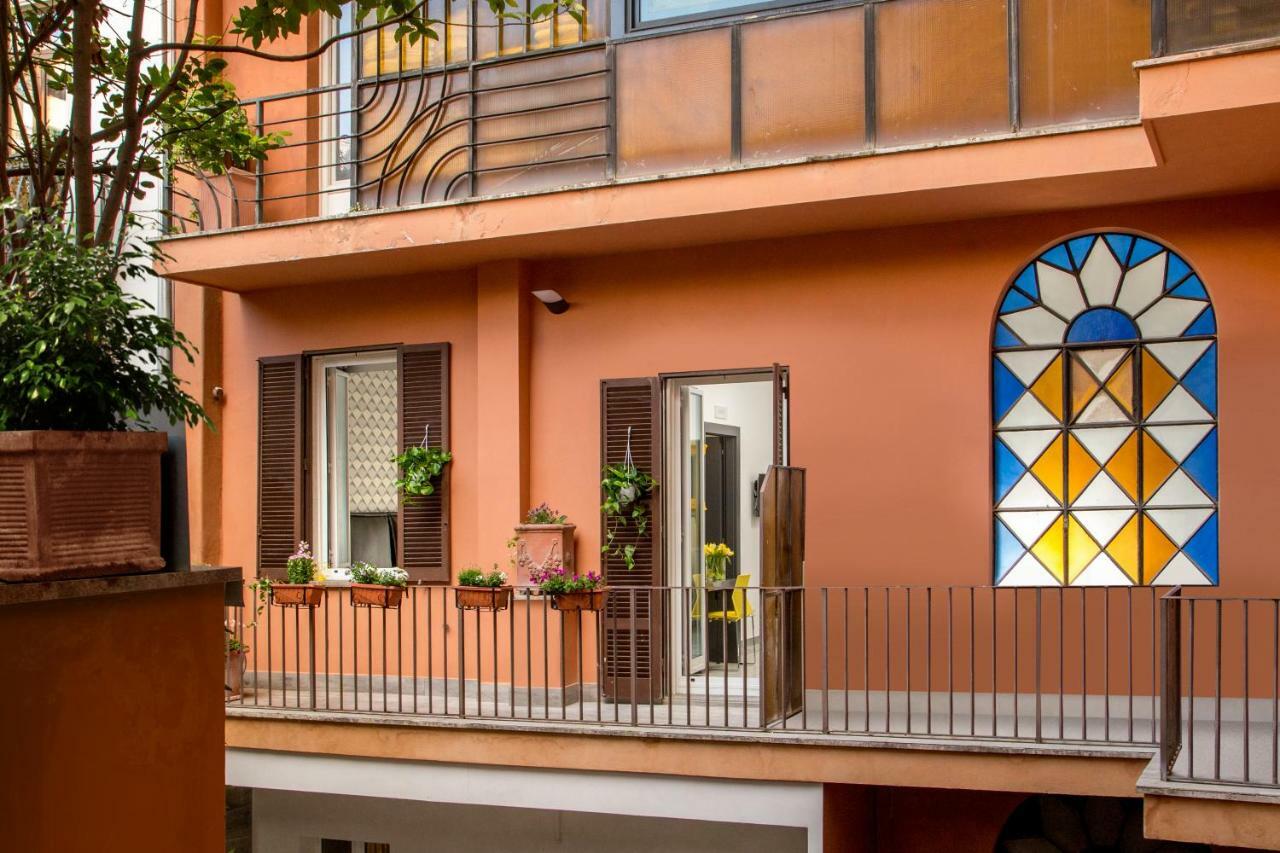 Gcf Luxury Suites, Guest House Rom Exteriör bild