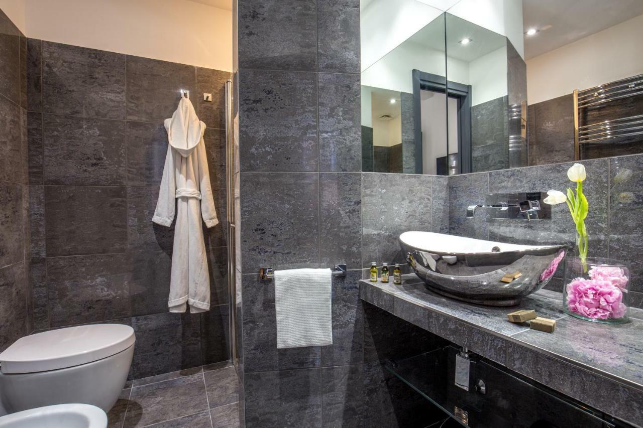 Gcf Luxury Suites, Guest House Rom Exteriör bild