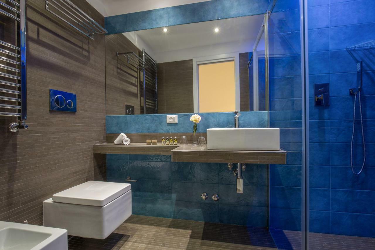 Gcf Luxury Suites, Guest House Rom Exteriör bild