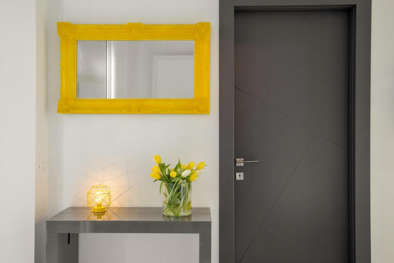Gcf Luxury Suites, Guest House Rom Exteriör bild